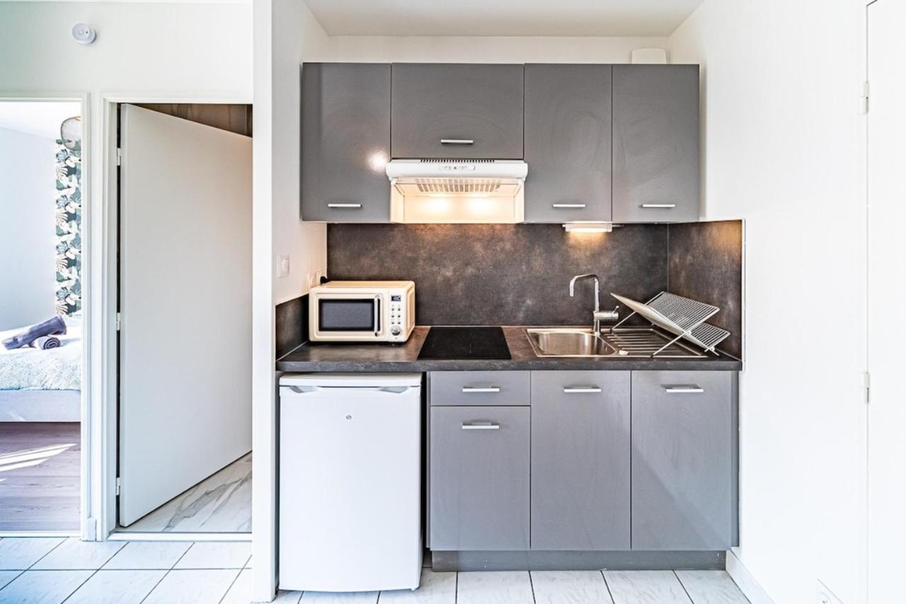 Appartement Cosy Avec Balcony And Garage-Charpennes 维勒班 外观 照片