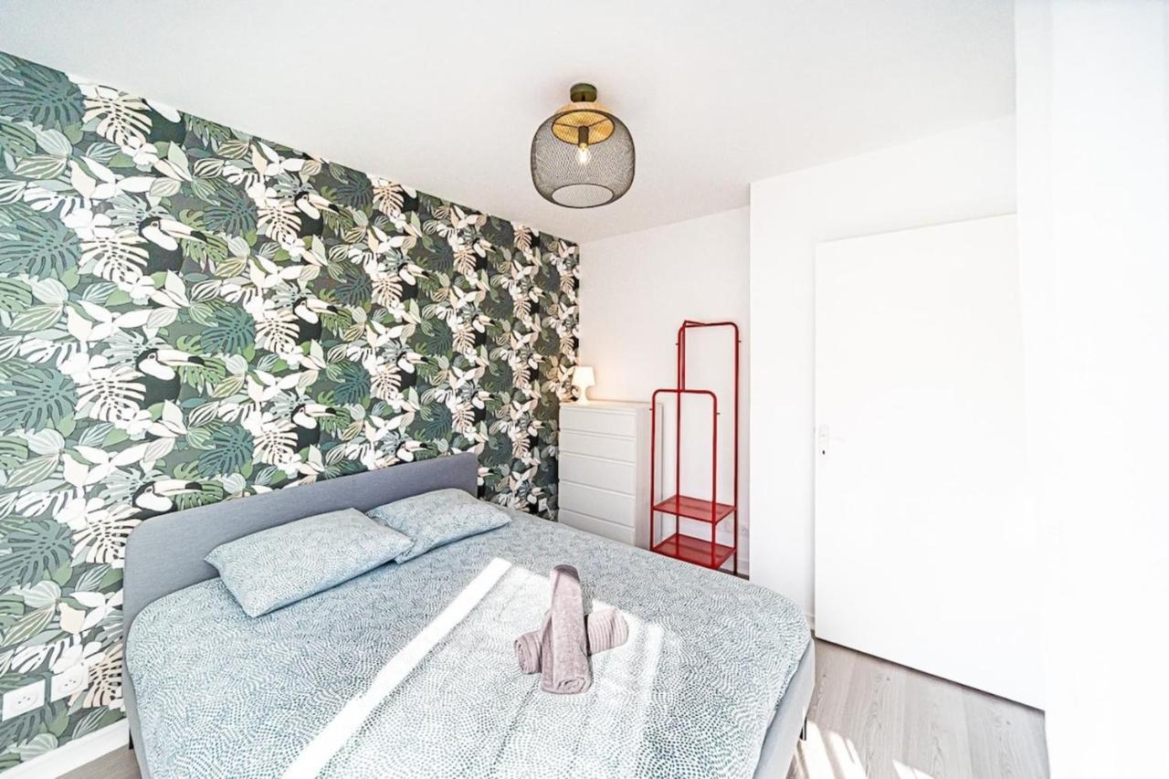 Appartement Cosy Avec Balcony And Garage-Charpennes 维勒班 外观 照片