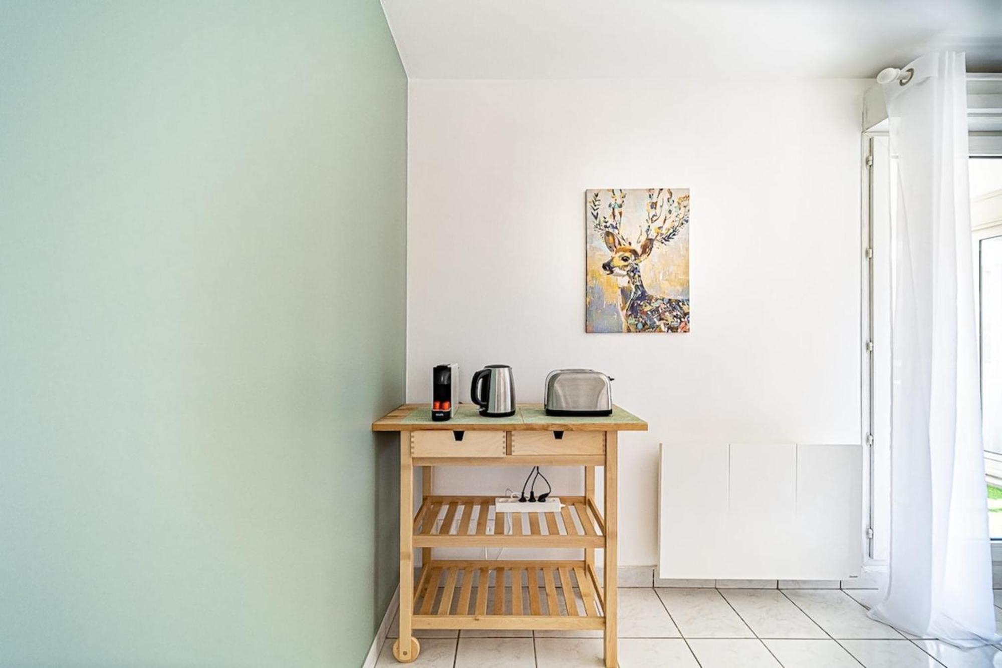 Appartement Cosy Avec Balcony And Garage-Charpennes 维勒班 外观 照片