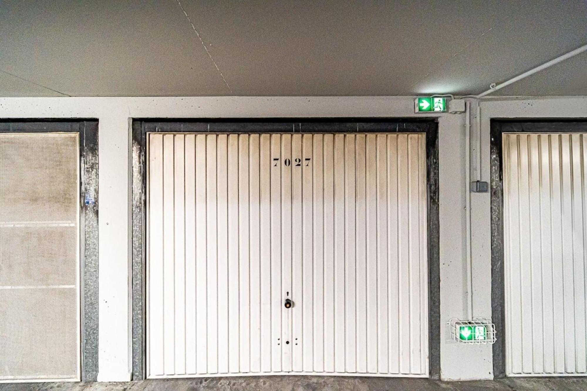 Appartement Cosy Avec Balcony And Garage-Charpennes 维勒班 外观 照片